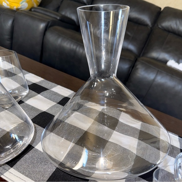 Nude Balance Wine Decanter & (4) Glasses Set Glass Gorgeous New No Box $300 Ret - Picture 5 of 10